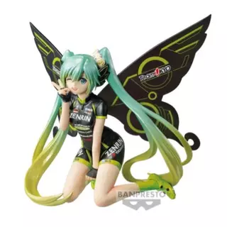 Bandai Banpresto Hatsune Miku Racing Ver.- Chronicle Racing Miku 2017 Team Ukyo Cheering ver.) Figurka