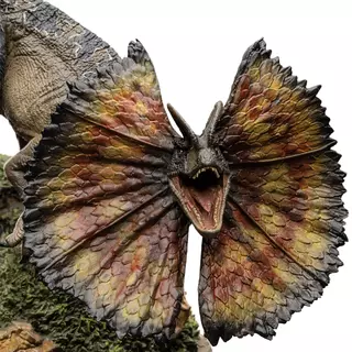 Iron Studios Jurassic World Dominion - Dilophosaurus Statue Art Scale 1/10