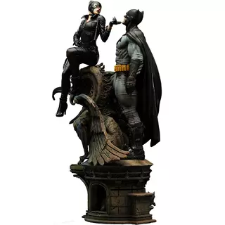 Iron Studios DC Comics - Batman & Catwoman Diorama 1/6 Statue