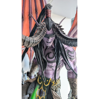 Blizzard World of Warcraft - Statua premium di Illidan Stormrage