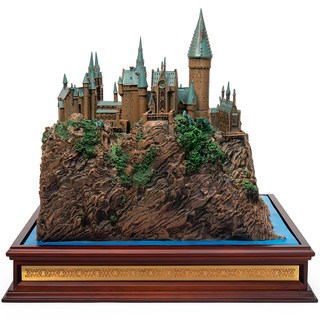 Noble Collection Harry Potter - Hogwarts School Sculpture