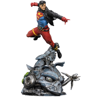 Iron Studios DC COMICS - Статуетка на Супербой 1/10