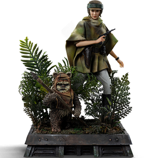 Star Wars Episode VI- Leia and Wicket- Art Scale 1/10