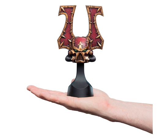 Weta Workshop Warhammer (40K) - Miniatura de Yelmo de Berzerker de Khorne